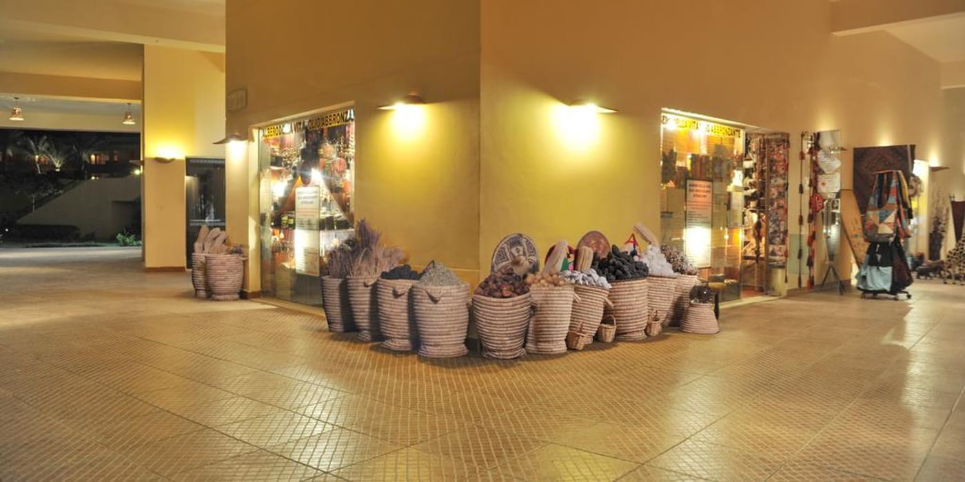 Malikia-Resort-Abu-Dabbab-Lobby-53