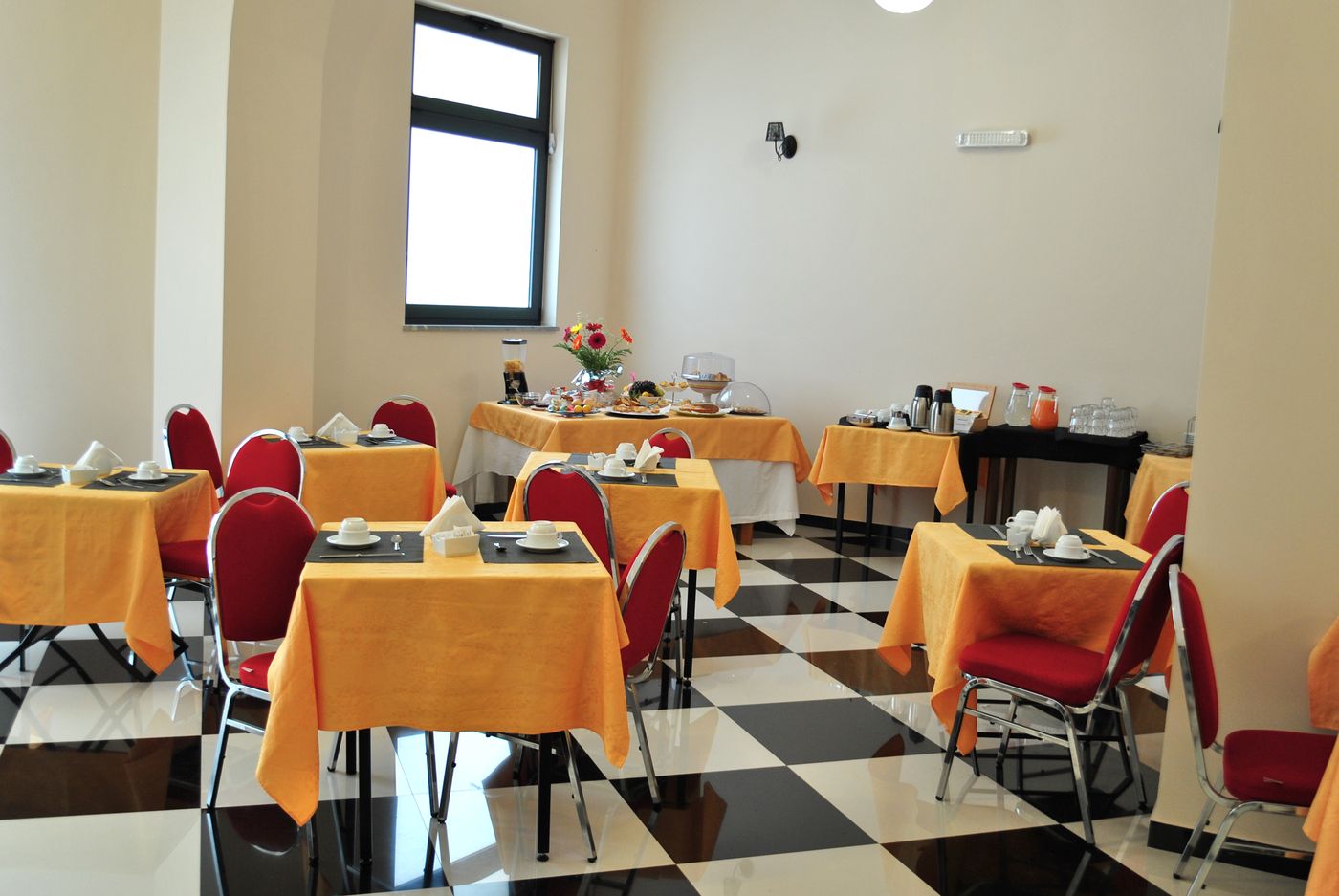 Hotel-Columbia-Bar-14