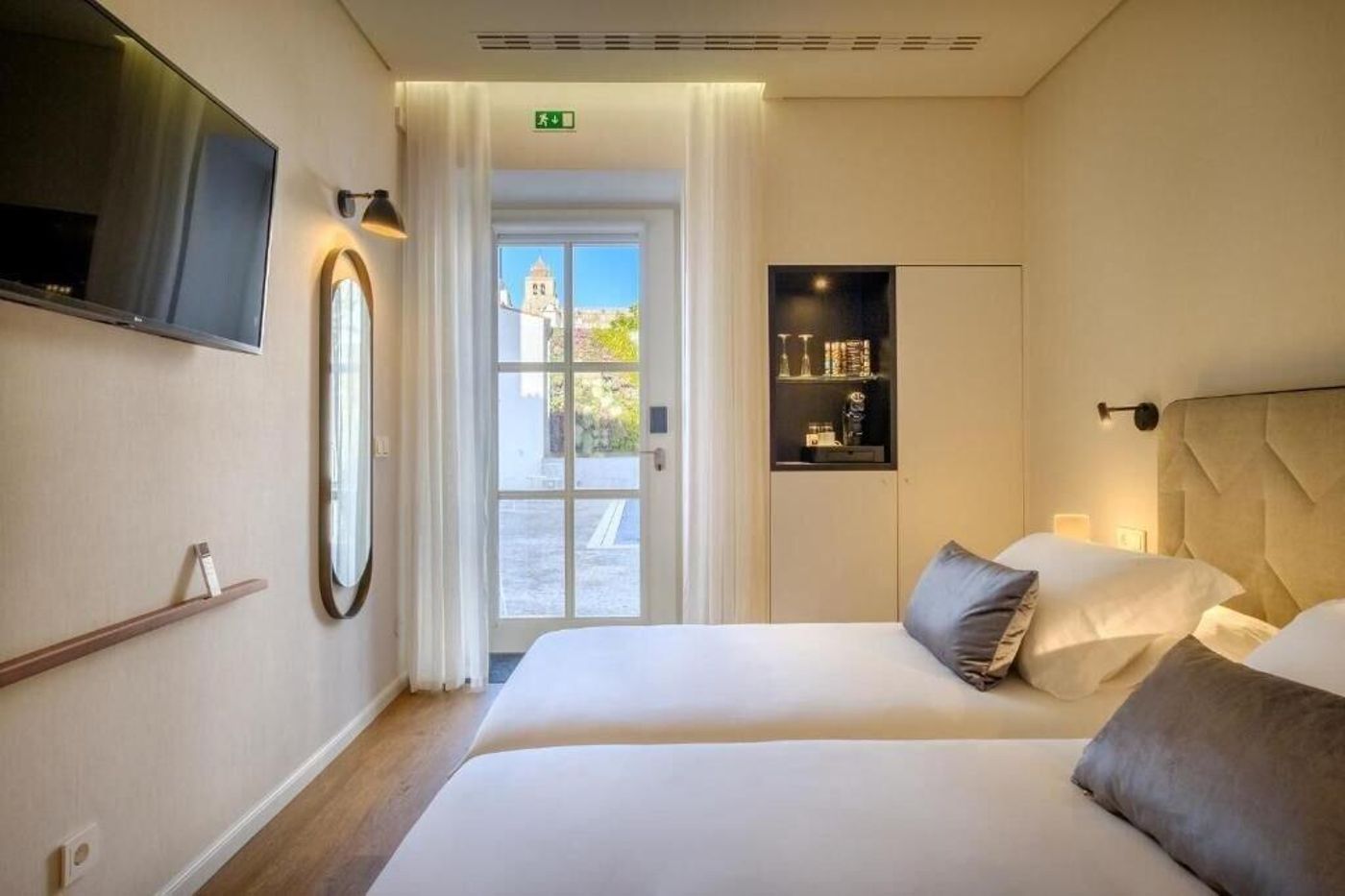 Mourasuites-Hotel-Room-34