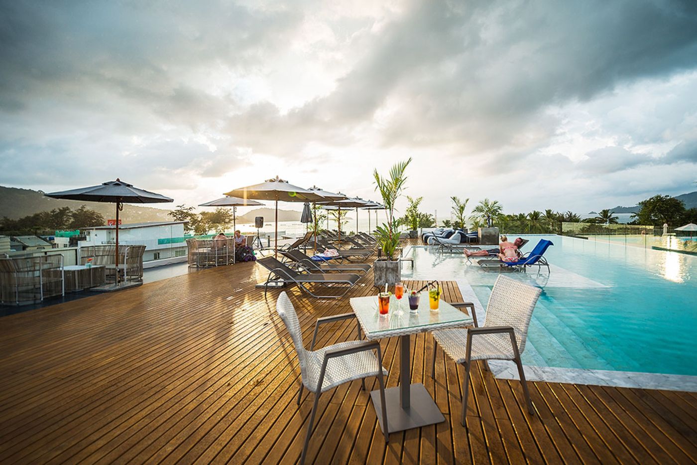 Hotel-Clover-Patong-Phuket-Pool-2