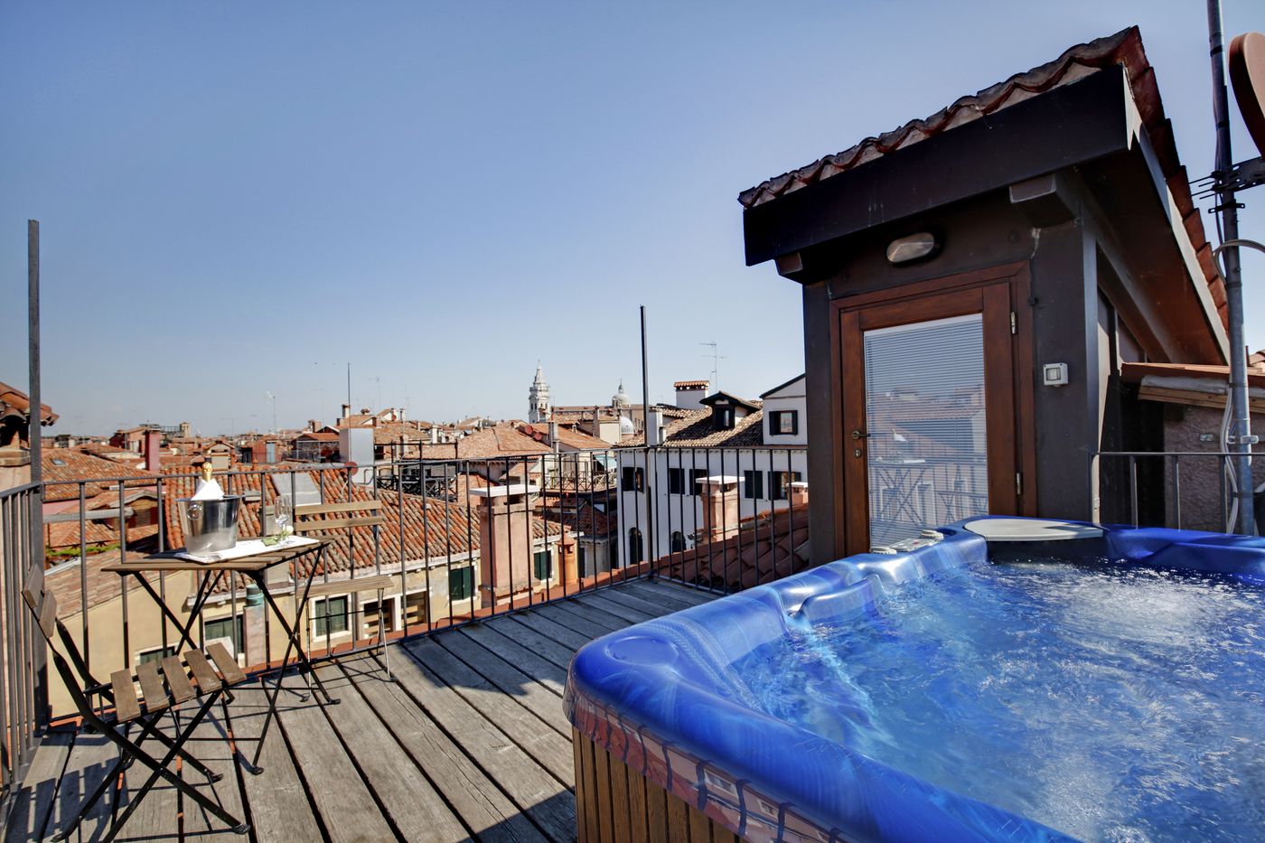 Hotel-Dona-Palace-Room-3