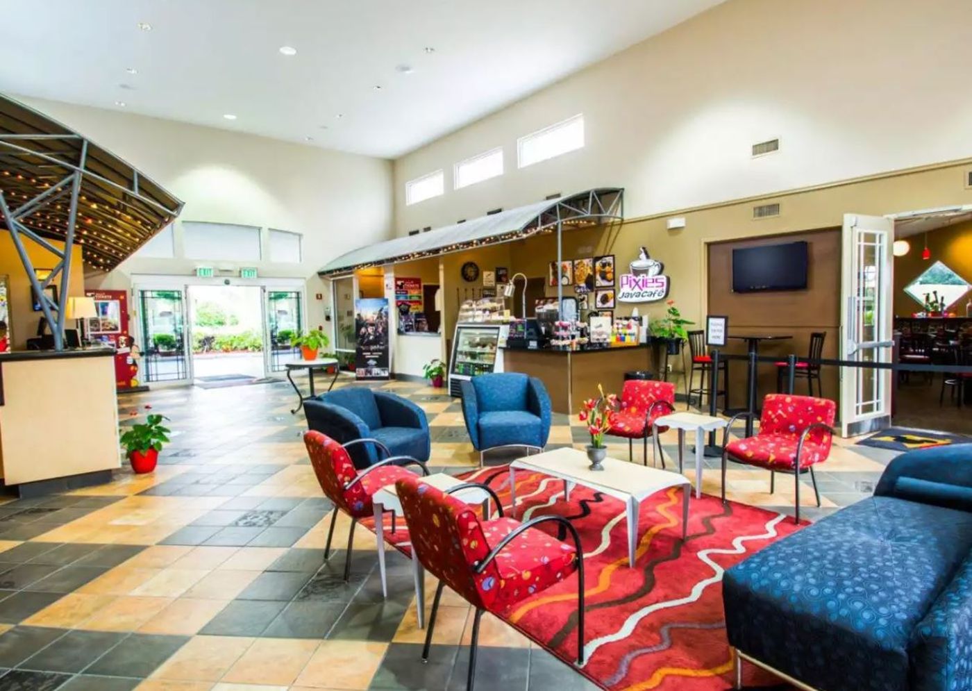 Clarion Suites Maingate