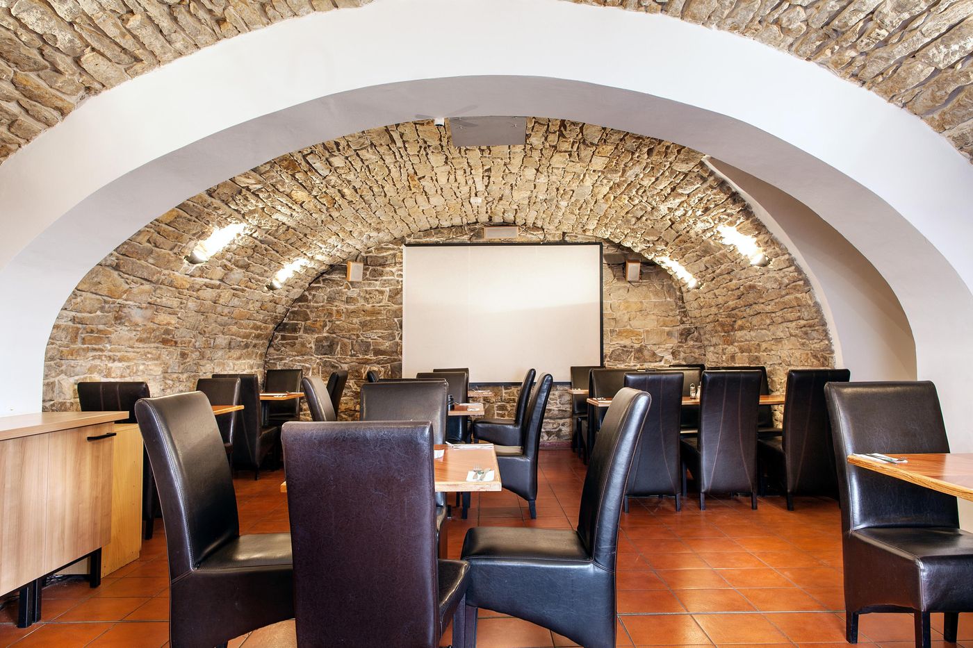 Mucha-Conferences-26