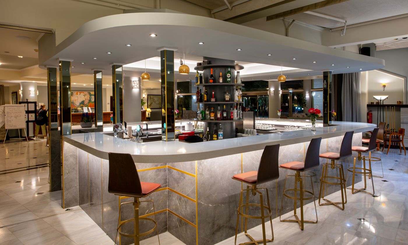Hydramis-Palace-Beach-Resort-Bar-73
