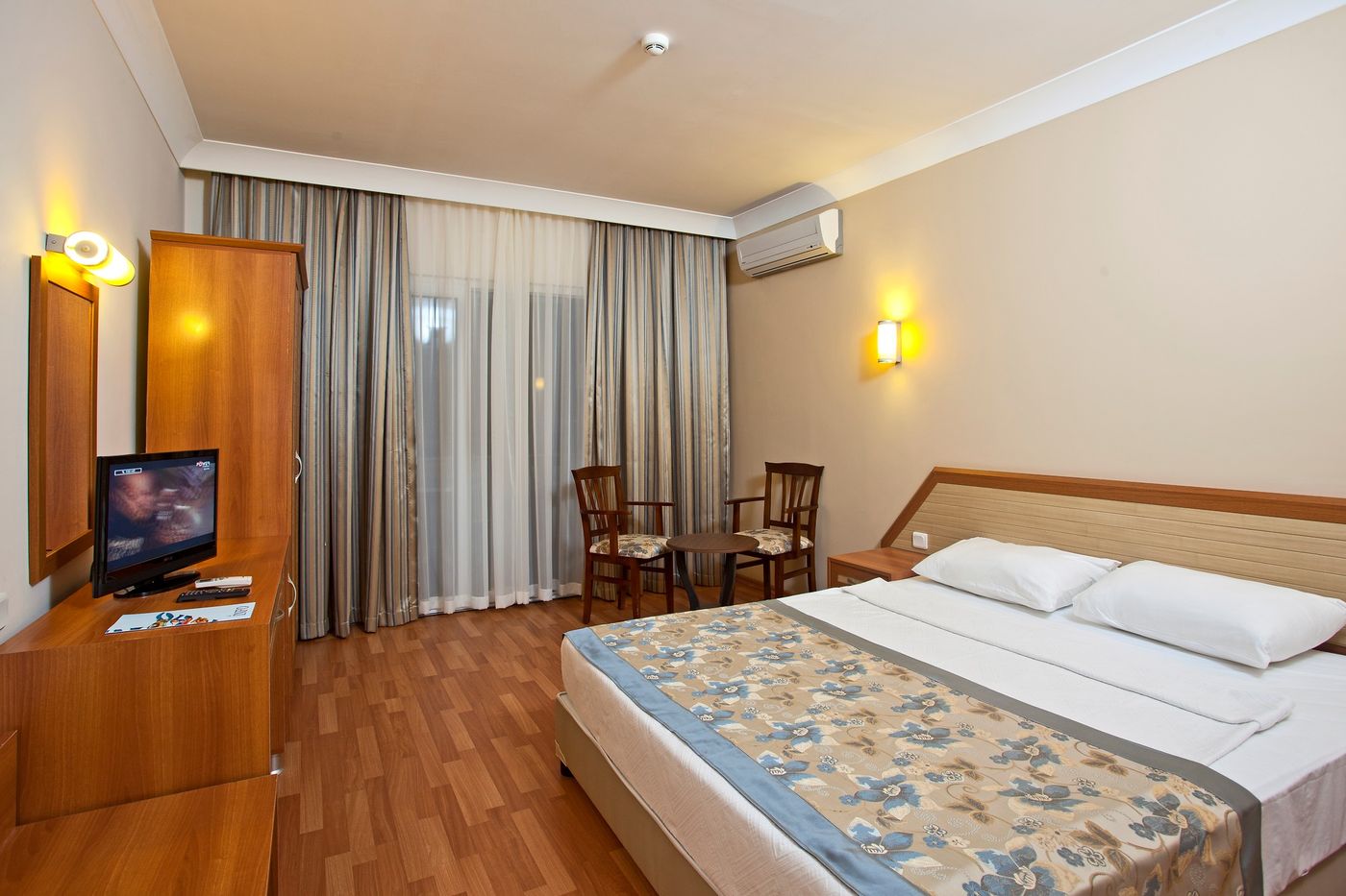 Titan-Garden-Hotel-Room-19