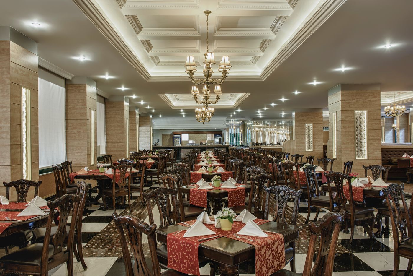 Delphin-Deluxe-Restaurant-24