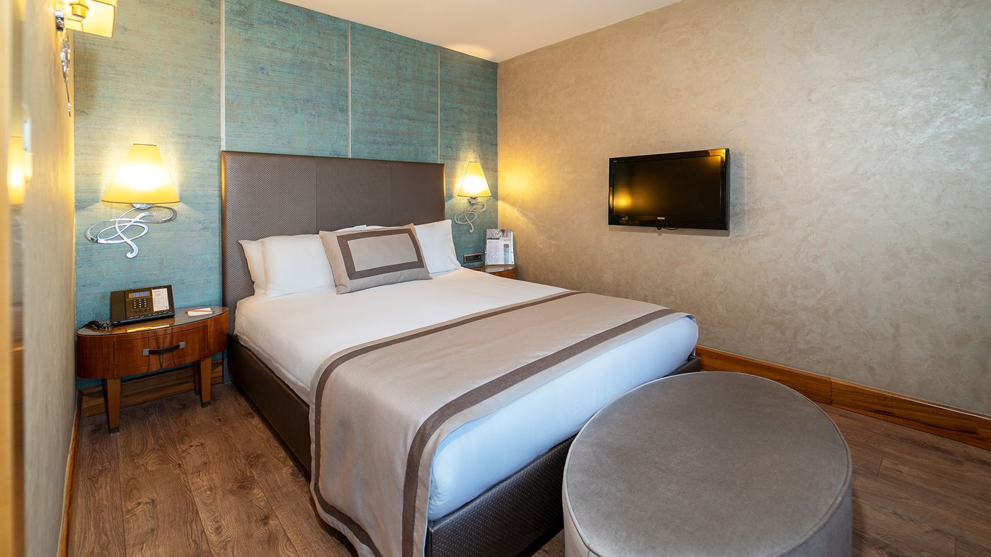 Biz-Cevahir-Hotel-Sultanahmet-Room-9