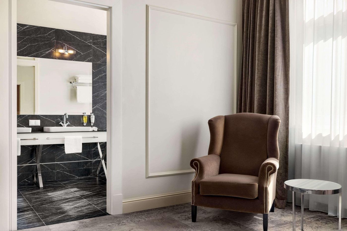 Wyndham-Grand-Krakow-Old-Town-Room-35