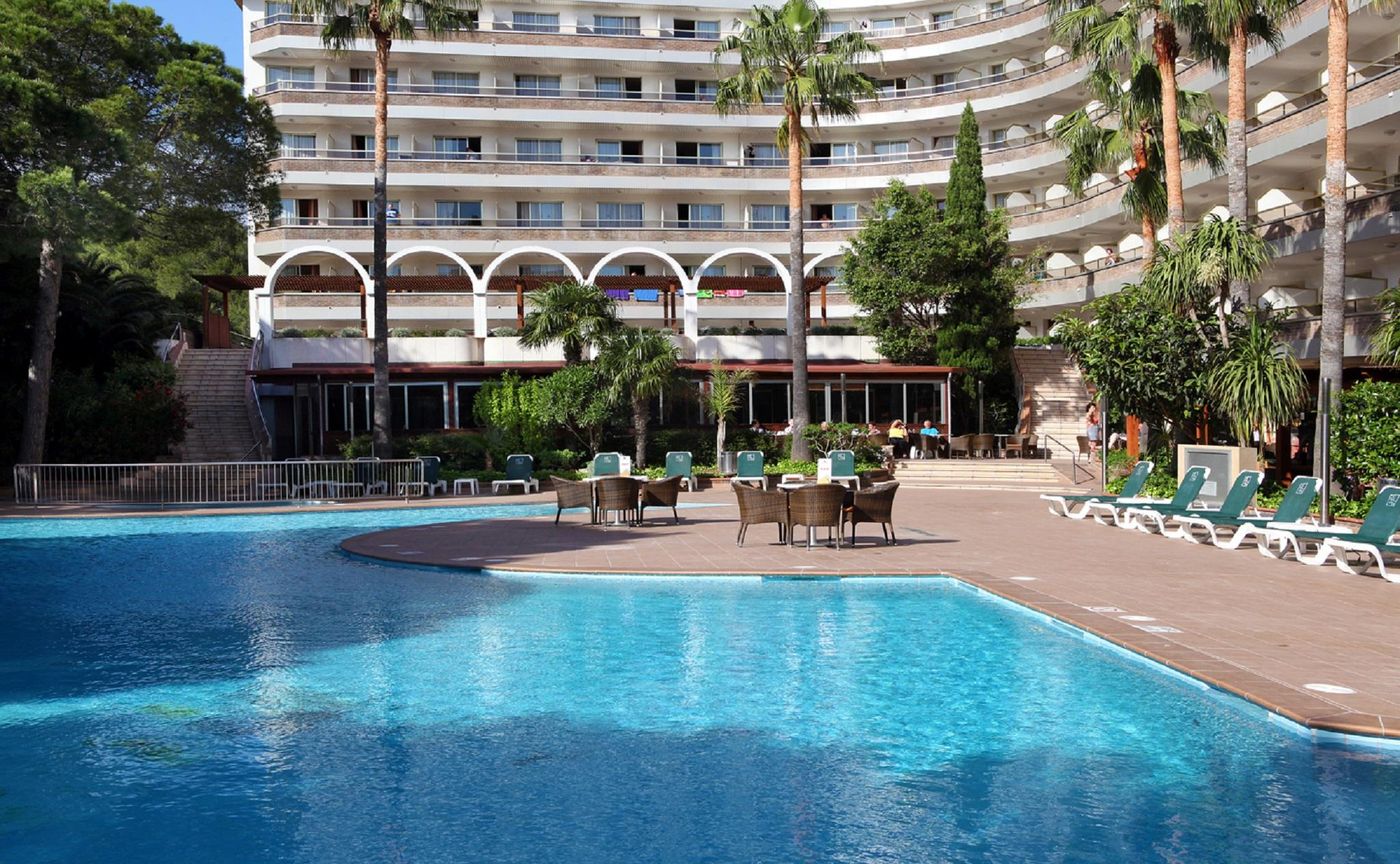 Golden-Port-Salou-and-Spa-Pool-9