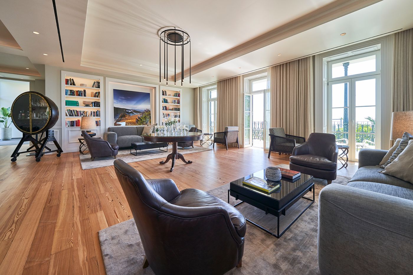 Les-Suites-at-The-Cliff-Bay-Lobby-20