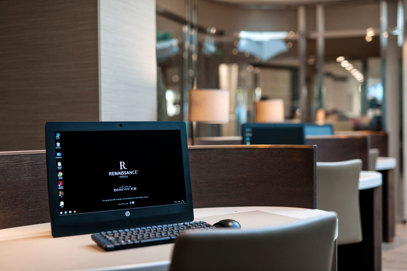 Renaissance-Polat-Istanbul-Lobby-25