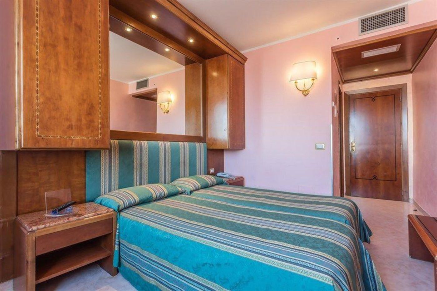 Raeli-Hotel-Siracusa-Room-16