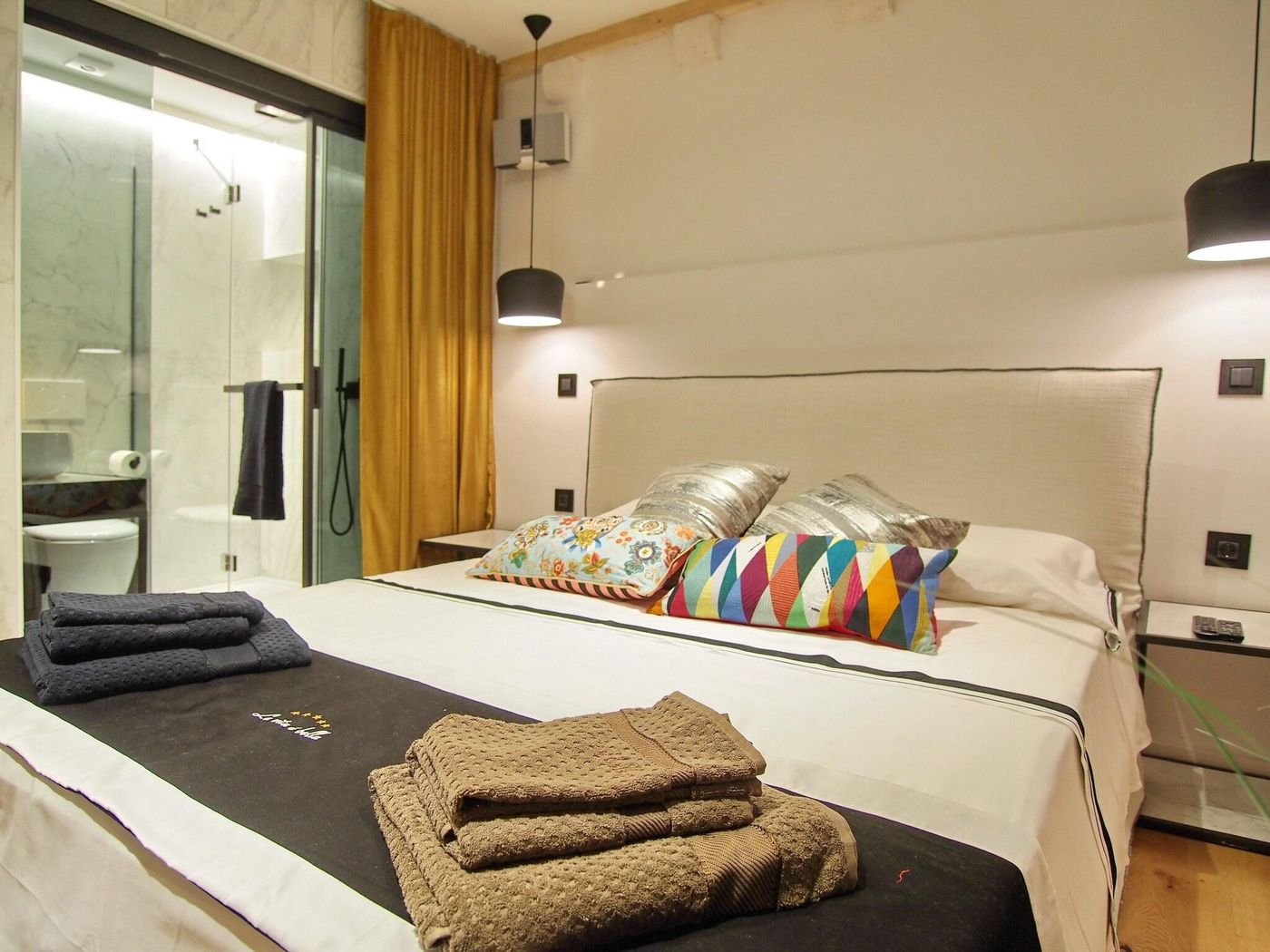 La-Vita-E-Bella-Ii-Room-2