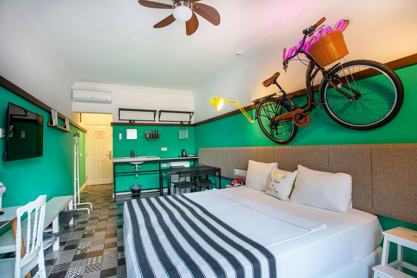 Anjelıq Downtown Hotel