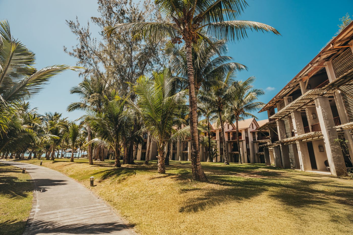 Crystals Beach Resort Belle Mare 19.11