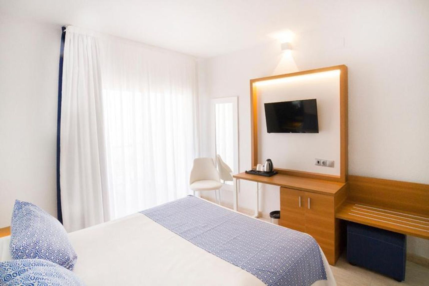 Ibersol-Torremolinos-Beach-Room-28
