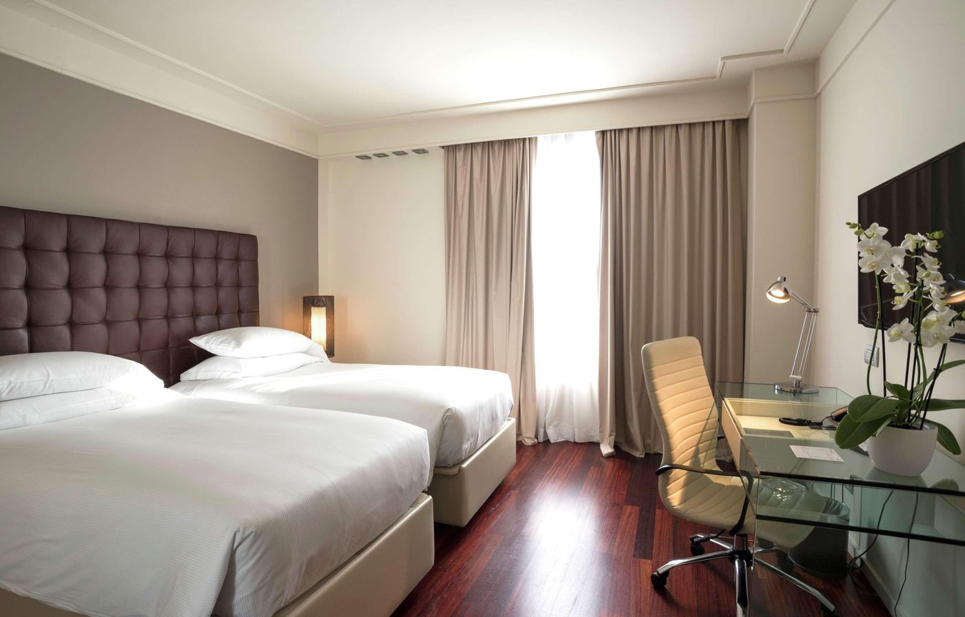 DoubleTree-by-Hilton-Florence-Metropole-Room-25