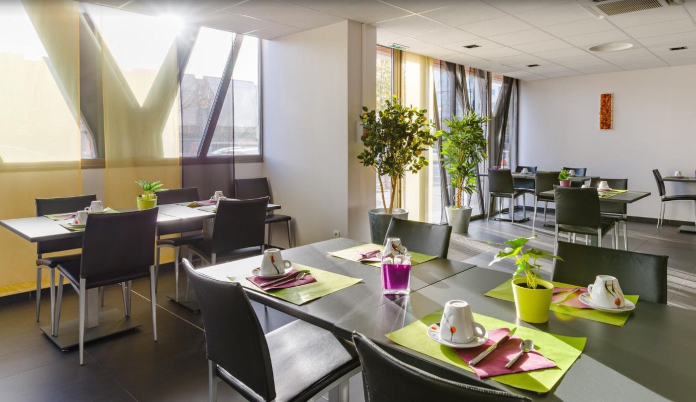 Lagrange City Apparthotel Lyon Lumiere - France - LYON - General view - 6