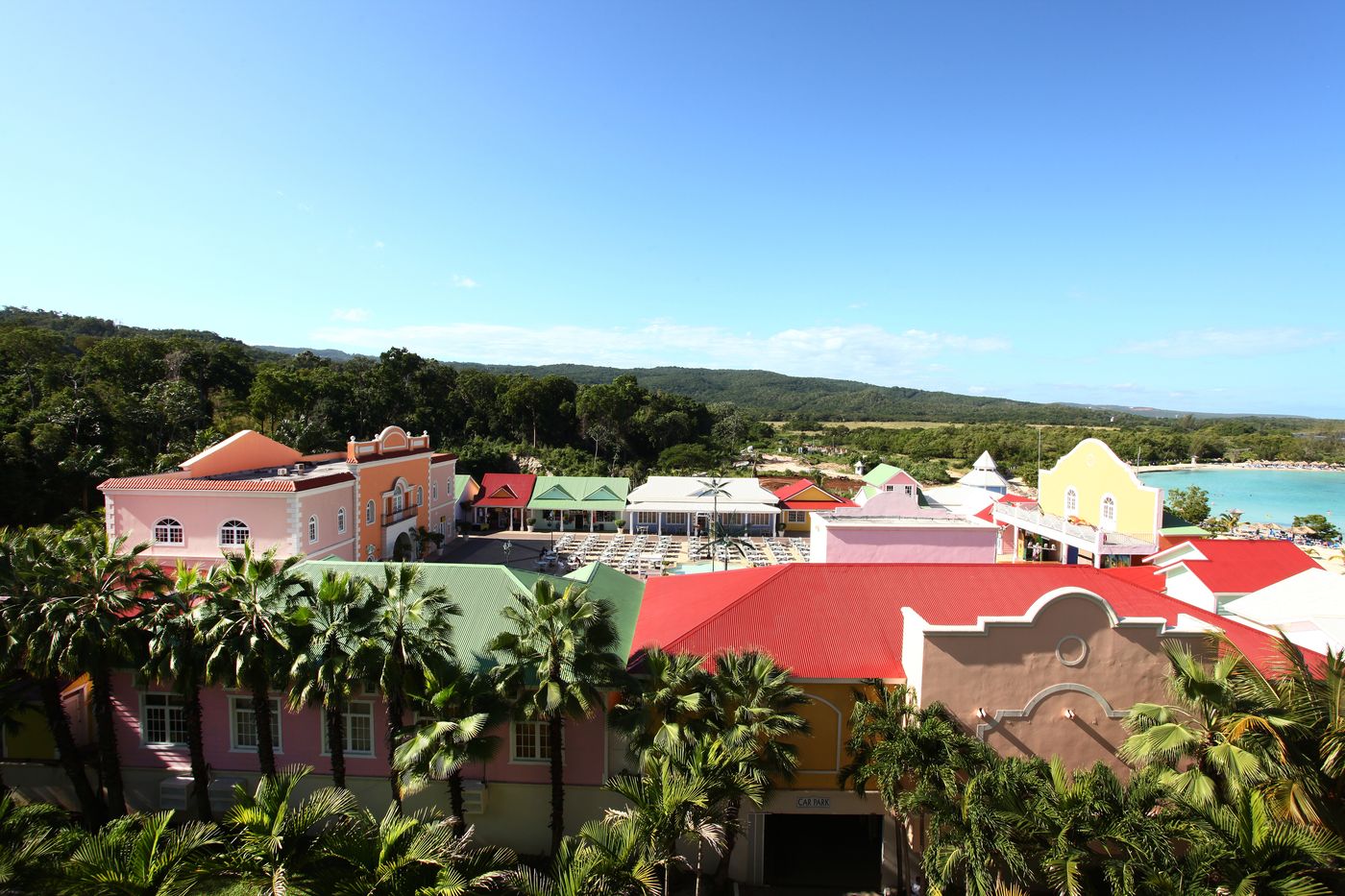 Luxury-Bahia-Principe-Runaway-Bay-All-Inclusive-Adults-Only-Sports-and-Entertainment-25