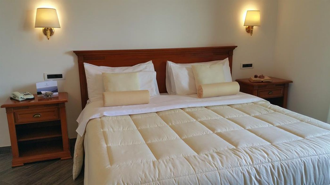 Resort-Sant-Angelo---SPA-Room-13