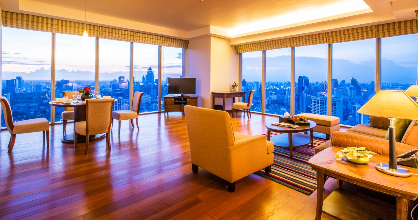 Column-Bangkok-Room-50