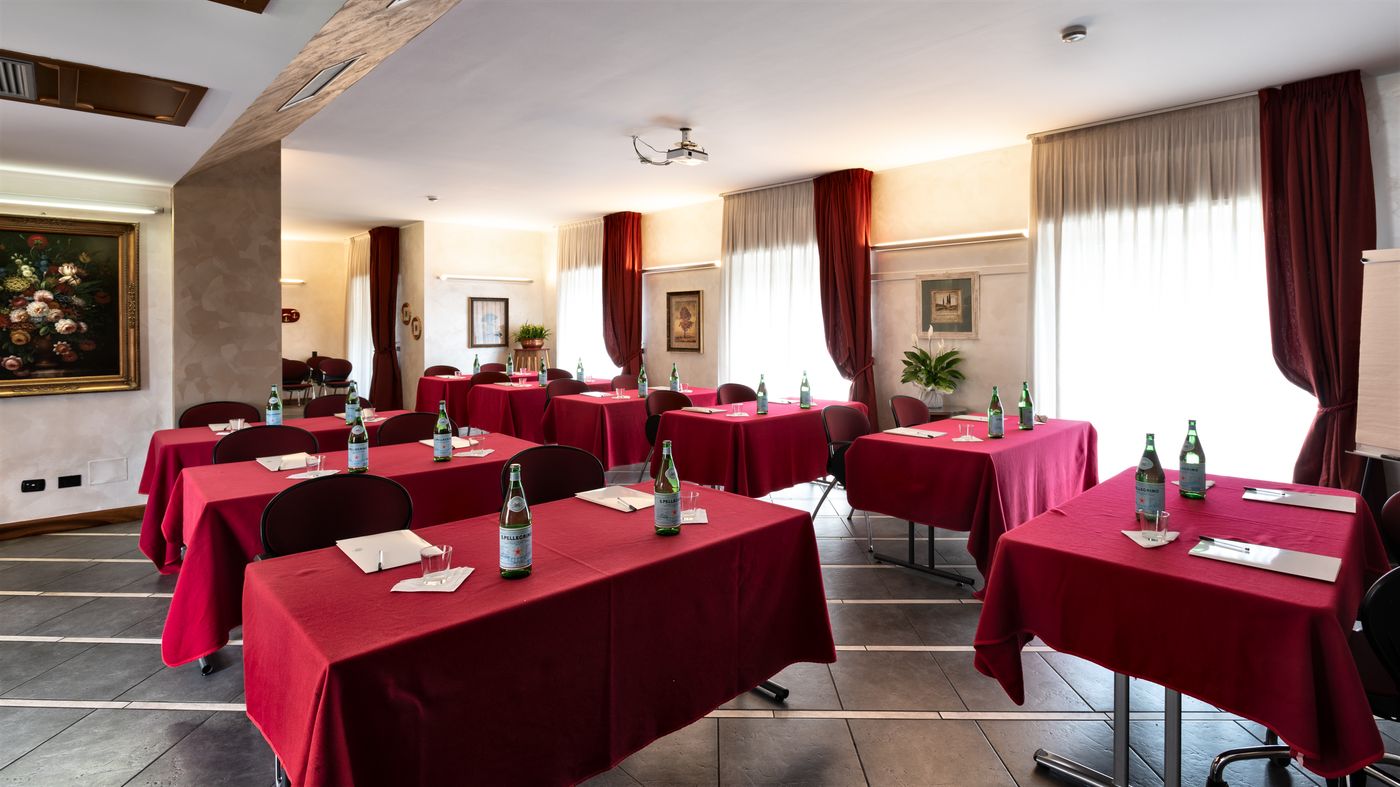 Sunflower-Hotel-Conferences-19