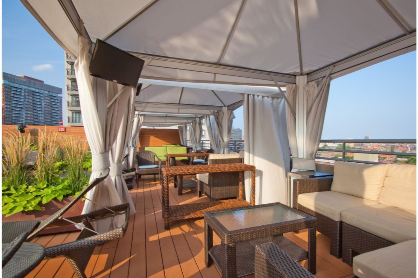 The-Colonnade-Hotel-Terrace-31