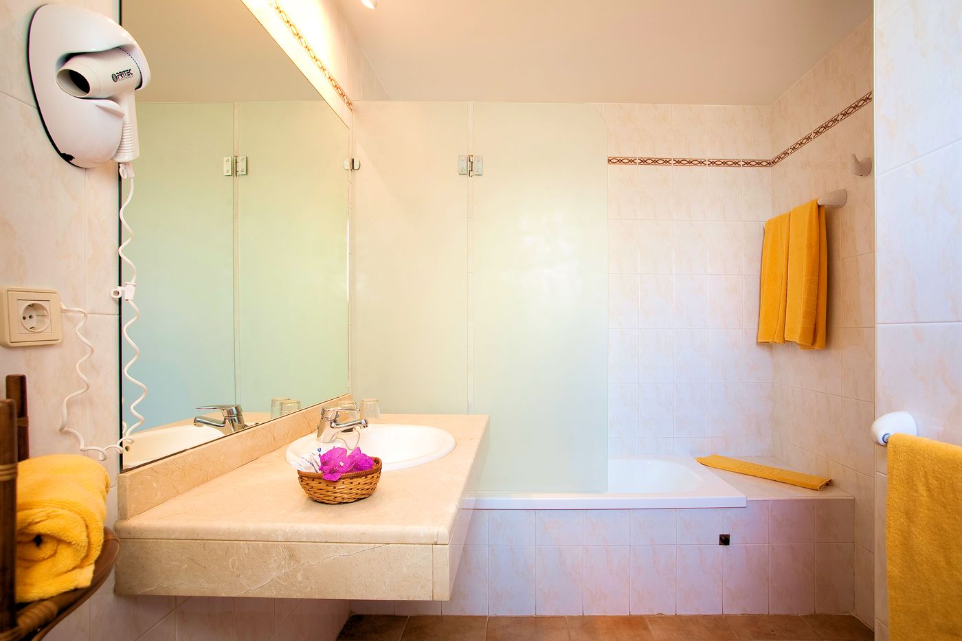 SBH-Royal-M----nica-Room-20