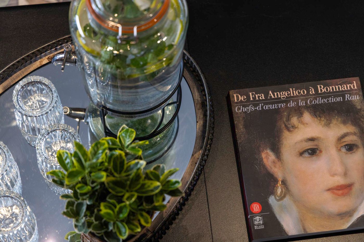 Maxim-Quartier-Latin-Lobby-27