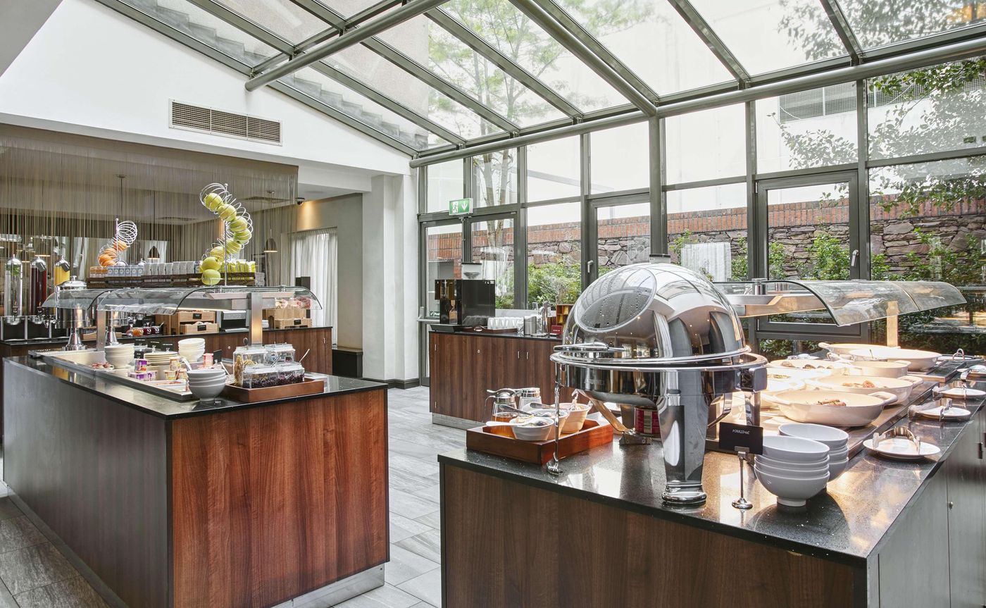 Hilton-Garden-Inn-Dublin-City-Centre-Restaurant-26