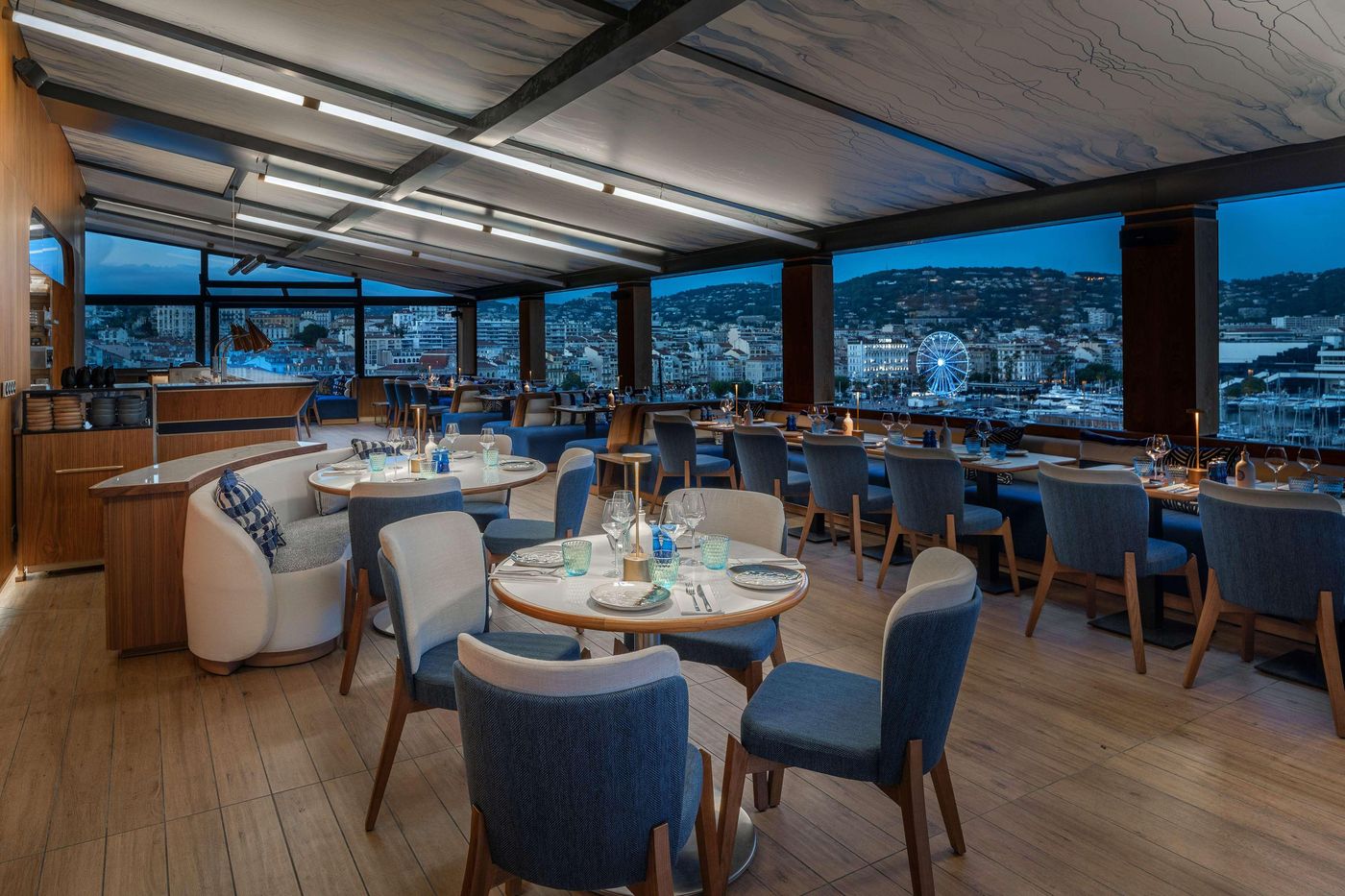 Canopy-by-Hilton-Cannes-Restaurant-53