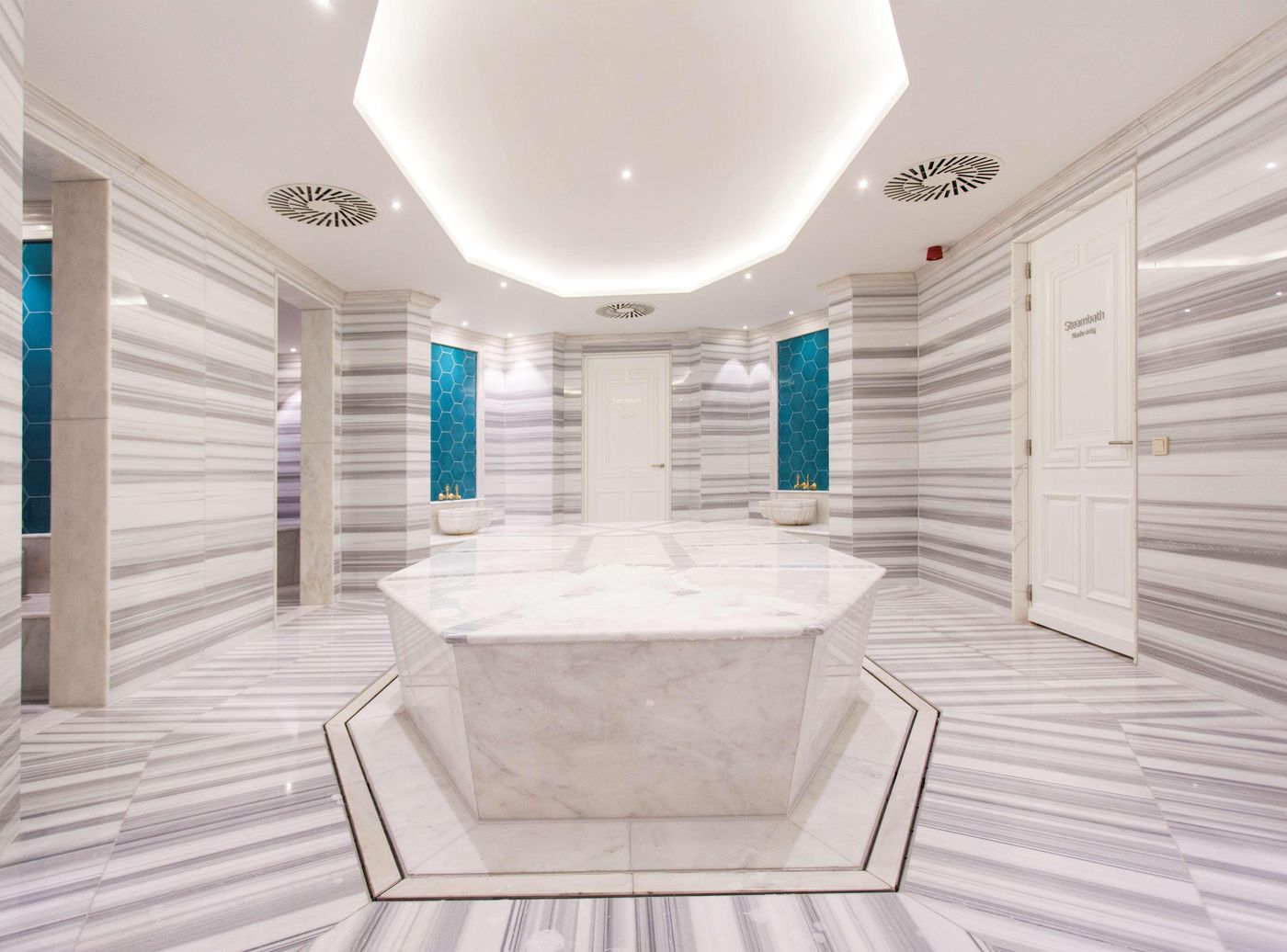 Corendon-Amsterdam-New-West--a-Tribute-Portfolio-Hotel-Sports-and-Entertainment-73