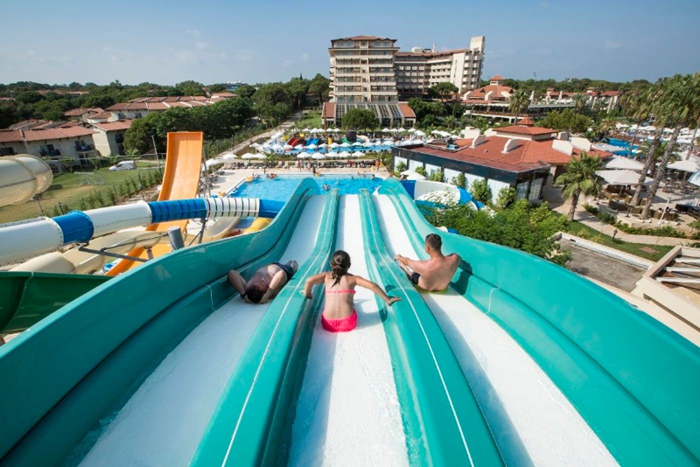 Bellis-Deluxe-Hotel-Sports-and-Entertainment-21