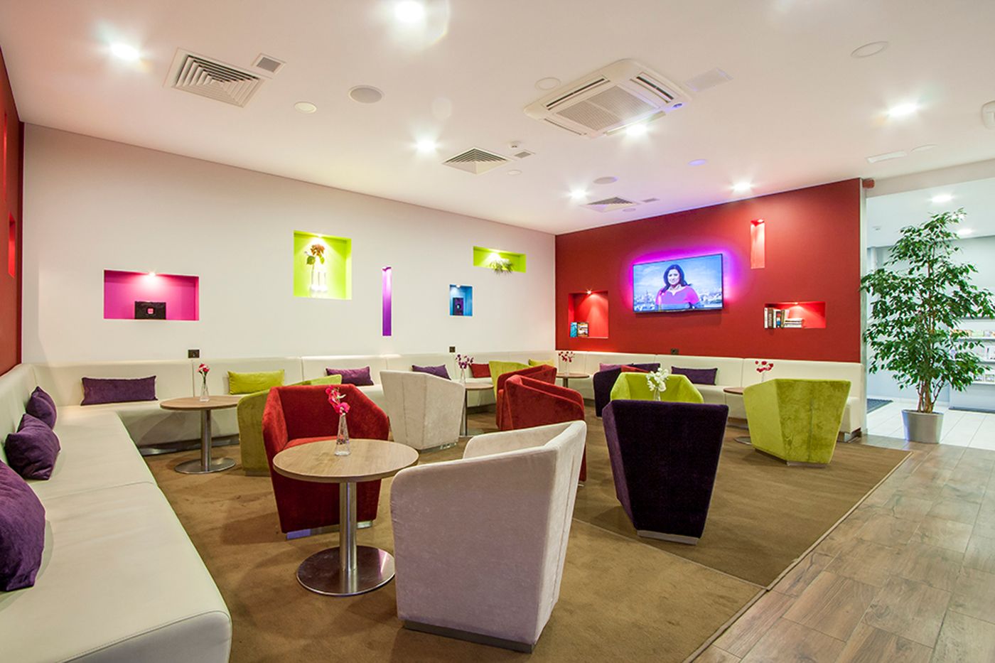 ibis Styles Vilnius-Lithuania-Vilnius-Lobby-4