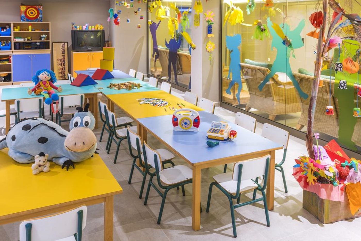 Alhambra-Sports-and-Entertainment-57