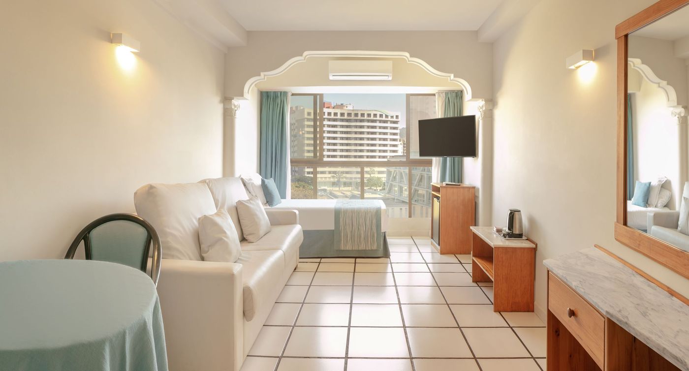 Magic-Cristal-Park-Room-23