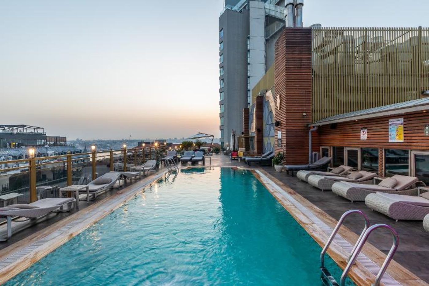 Ramada by Wyndham Istanbul Pera