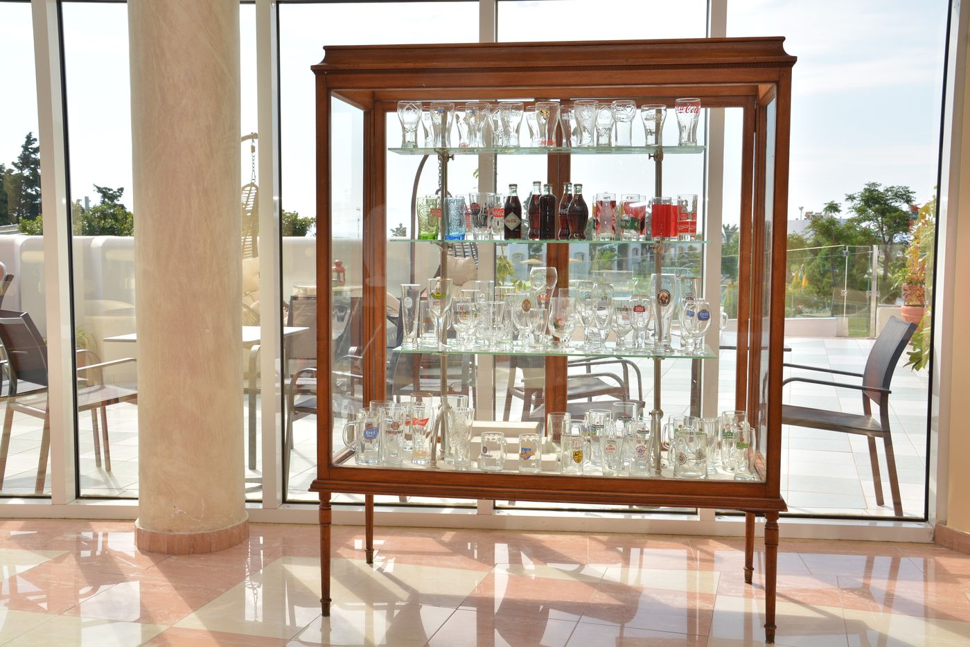 Sovereign-Beach-Hotel-Bar-57