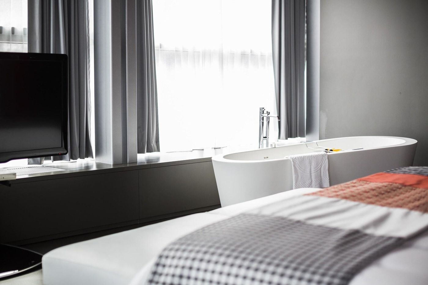 Lido Palace - The Leading Hotels Of The World-Italy-Riva Del Garda Tn-General view-8