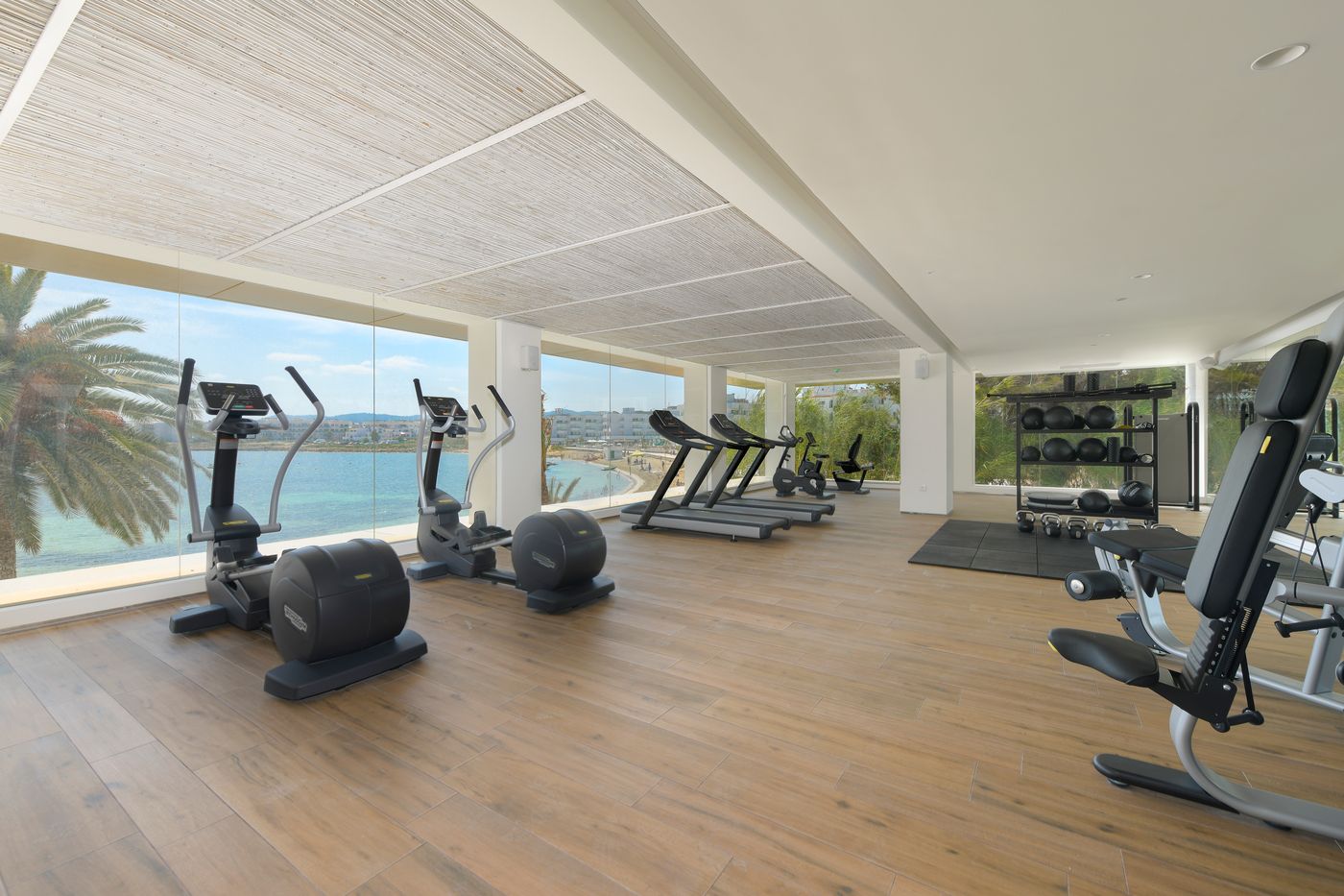 Fiesta-Hotel-Milord-Sports-and-Entertainment-57