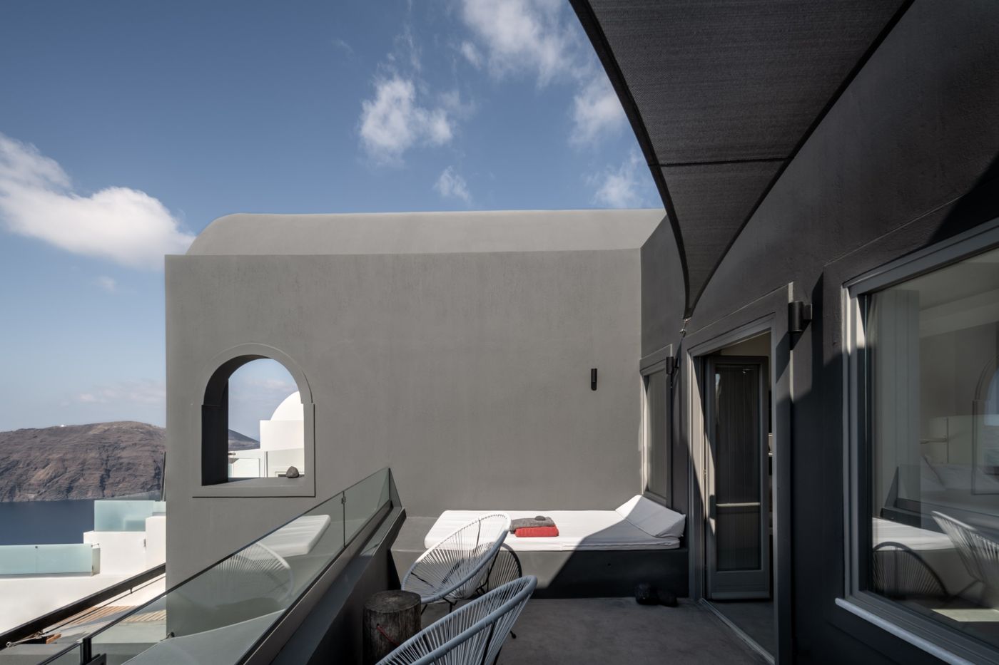 West-East-Suites-Room-15