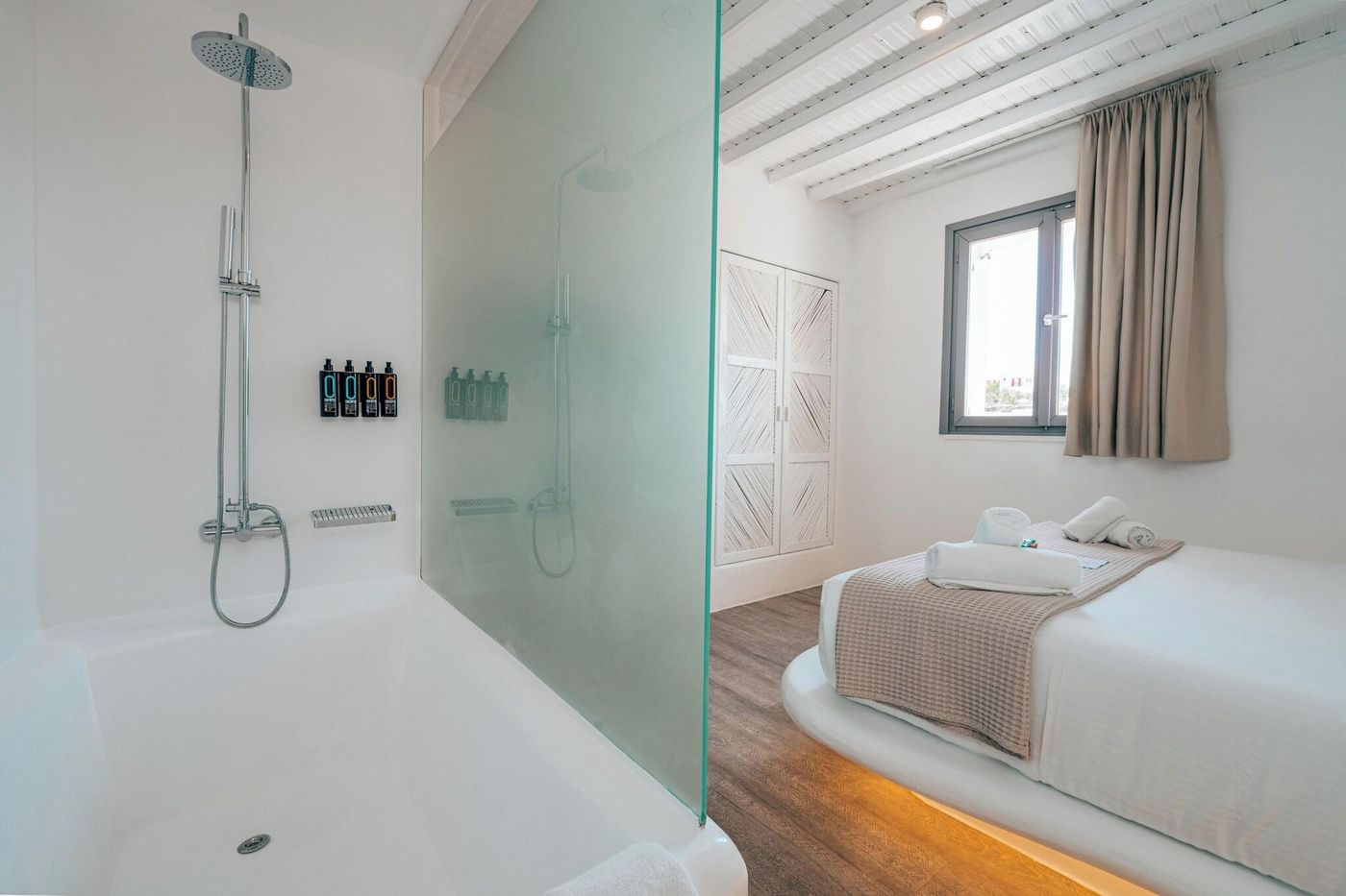 Madoupa-Boutique-Room-57