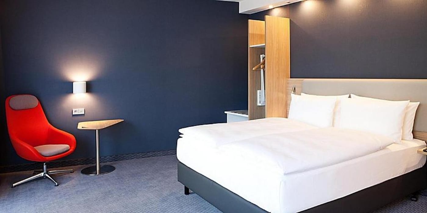 Holiday Inn Express Dusseldorf Airport - Germany - DÜSSELDORF - Room - 1