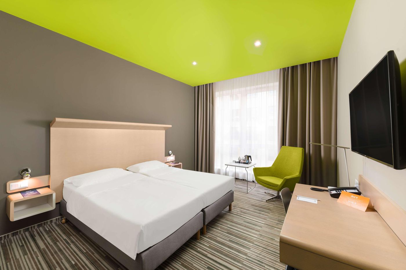 Park-Inn-by-Radisson-Budapest-Room-15