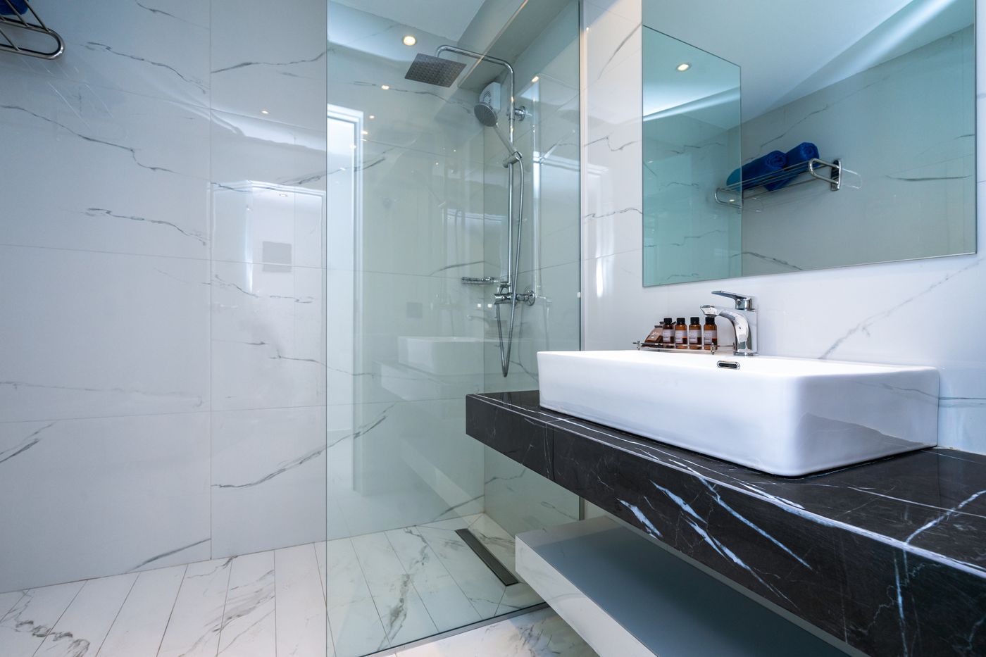 Castellum-Suites-Room-22