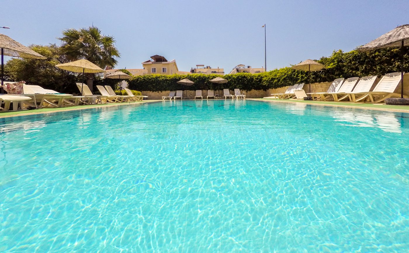 Sultan-Apartment-Pool-6