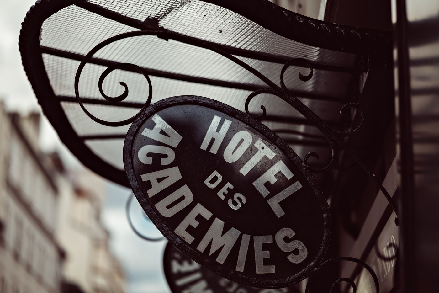 Academies-et-des-Arts-General-view-6