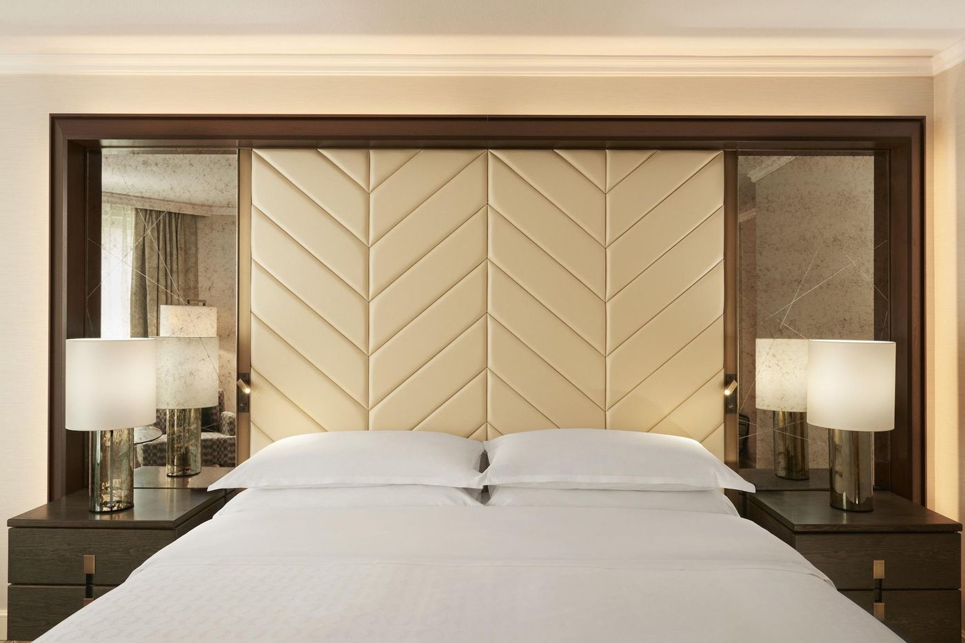 Sheraton-Warsaw-Hotel-Room-10