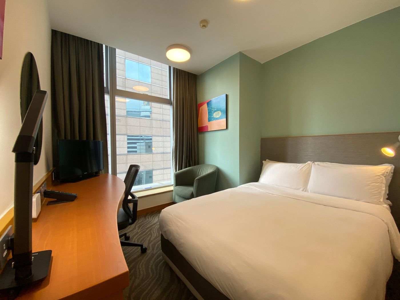 Holiday-Inn-Express-Causeway-Bay-Hong-Kong-Room-29