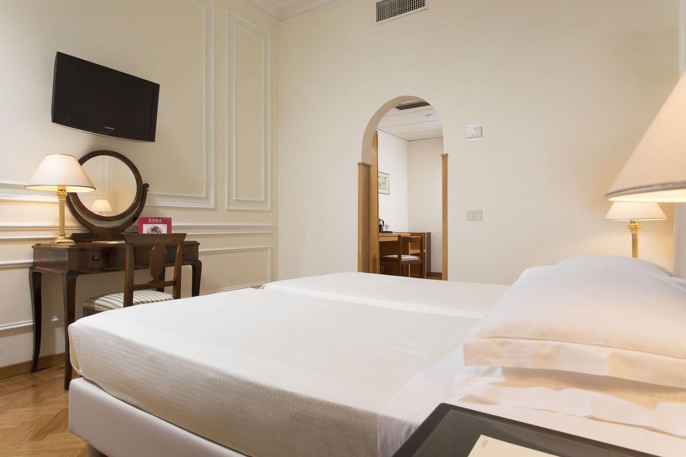 Hotel-Quirinale-Room-35